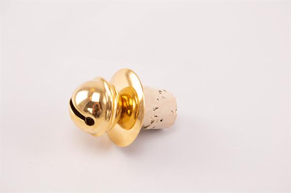 Konisk korkprop med forgyldt bjælde. Bund; dia 18 mm, Top; dia 21 mm, 2 stk