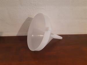 Tratt, plast, diameter 15 cm