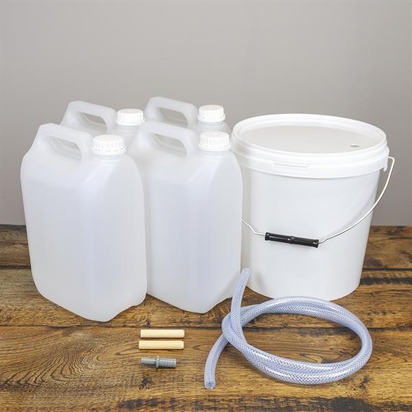 Paket till tapning av björksaft med 4 stk 5 liters plastburkar